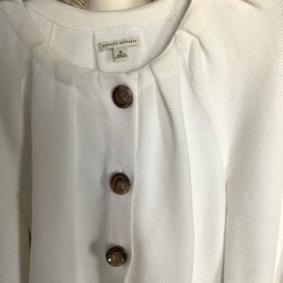 Banana Republic Cardigan - Picture 2 of 6